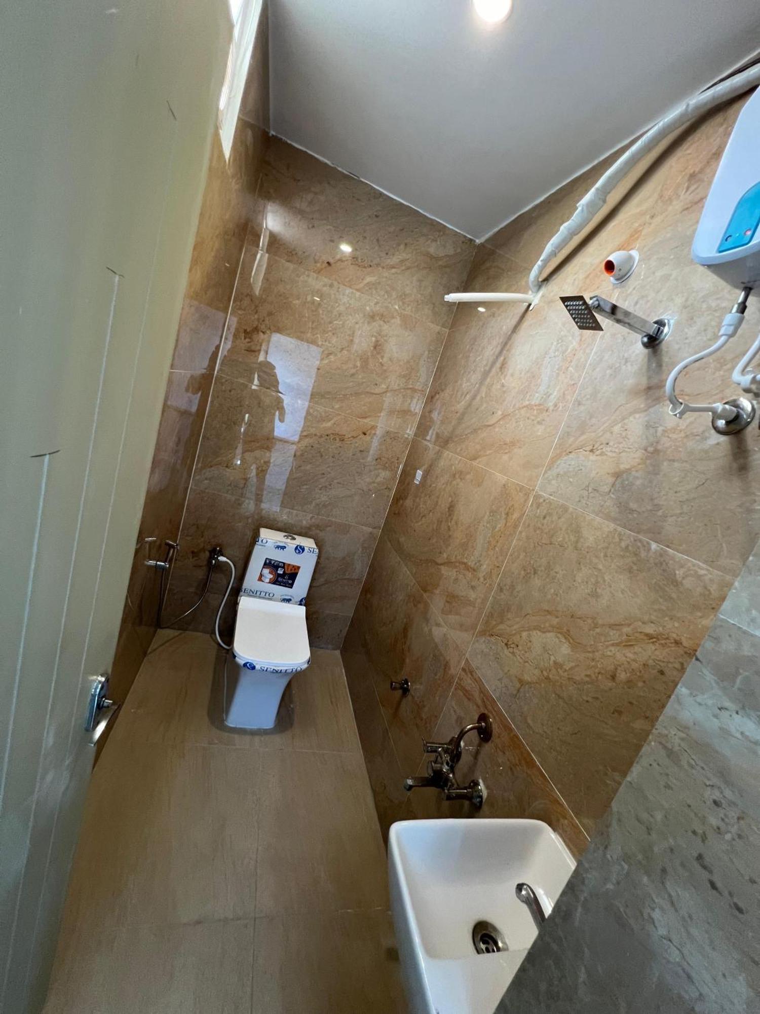 Snr Venus Hotels Tirupati Kültér fotó